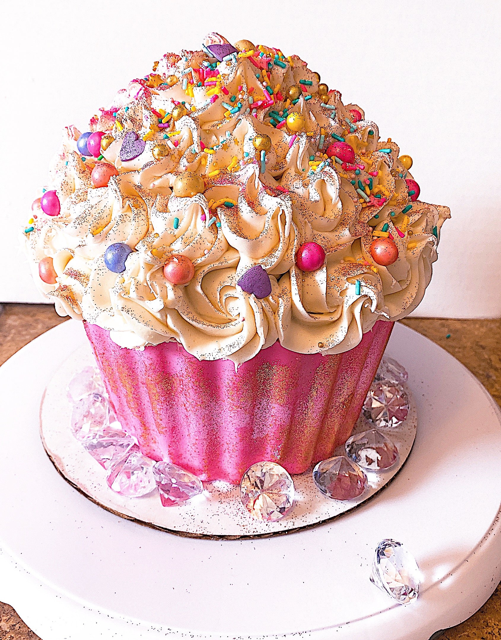 Giant Cupcake Aka BIG Cupcake – DrunkNShots